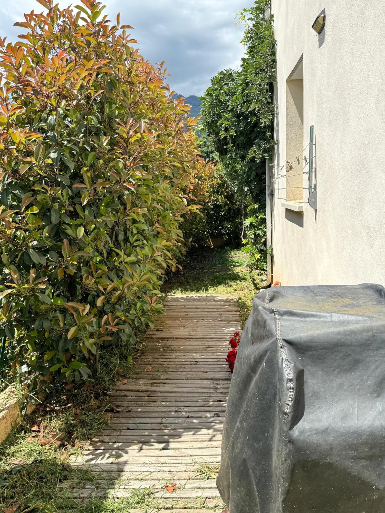 Jolie Maison Borgo Trois Chambres Trois Salles De Bain Bagian luar foto