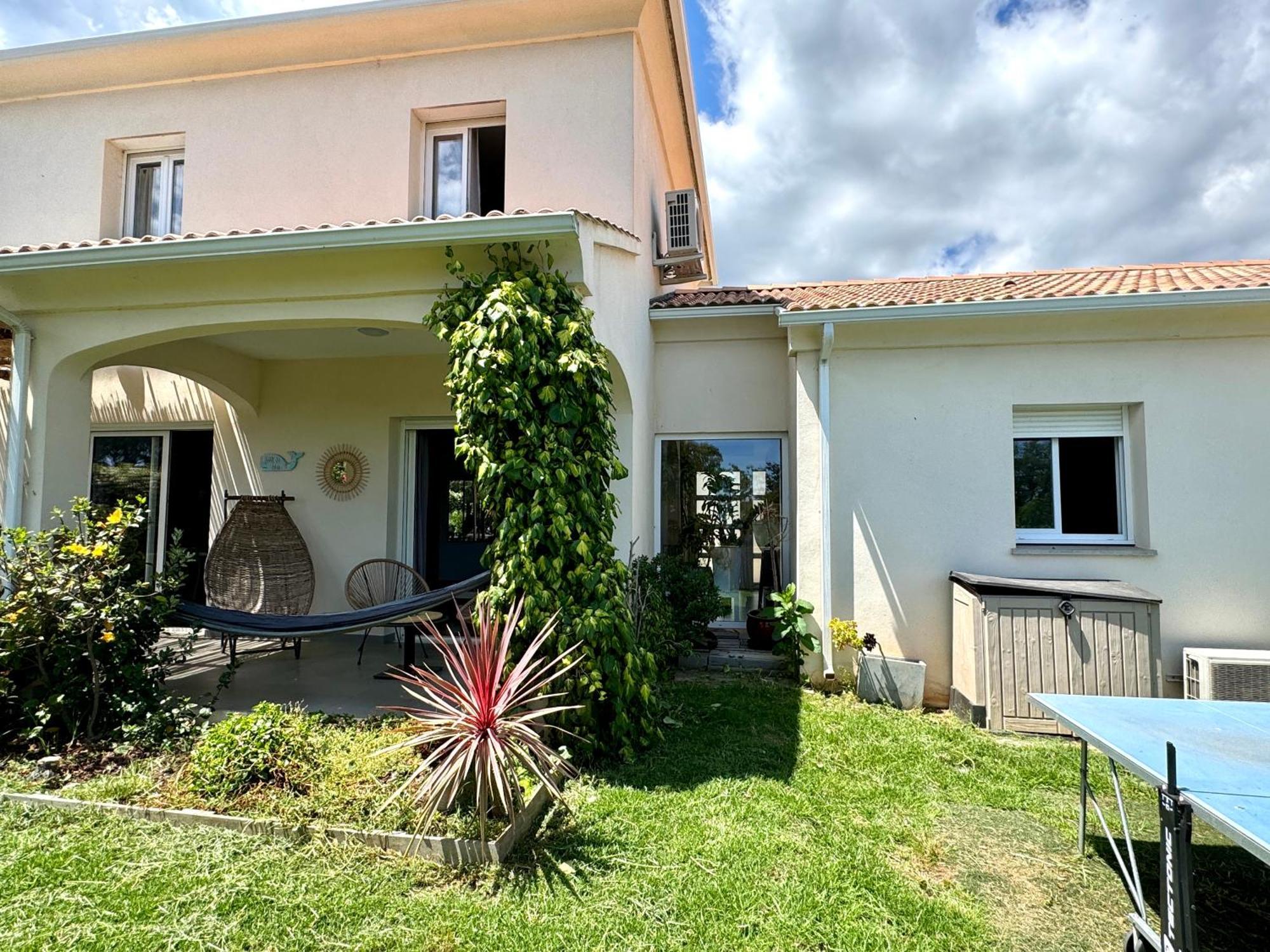 Jolie Maison Borgo Trois Chambres Trois Salles De Bain Bagian luar foto