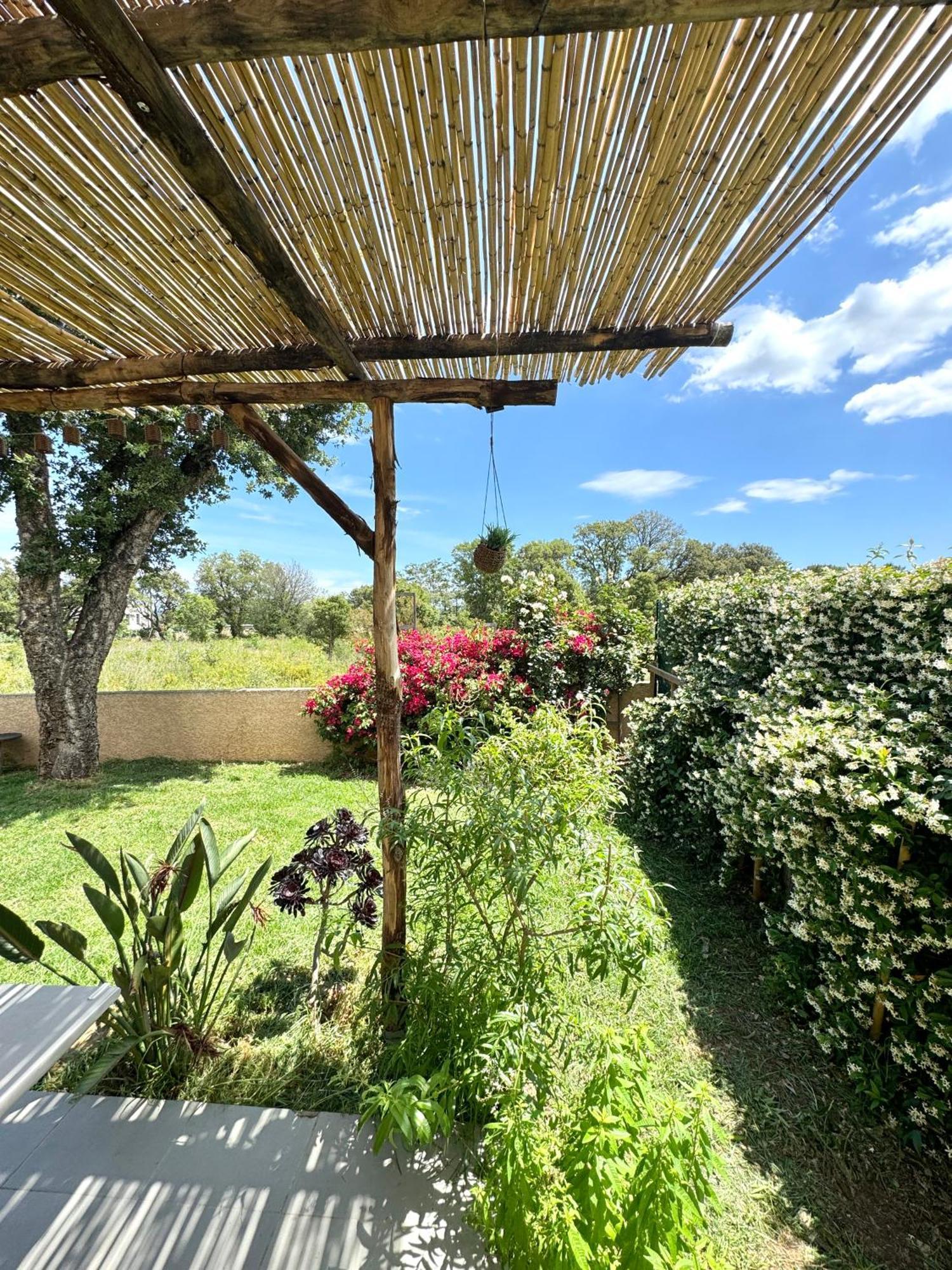 Jolie Maison Borgo Trois Chambres Trois Salles De Bain Bagian luar foto