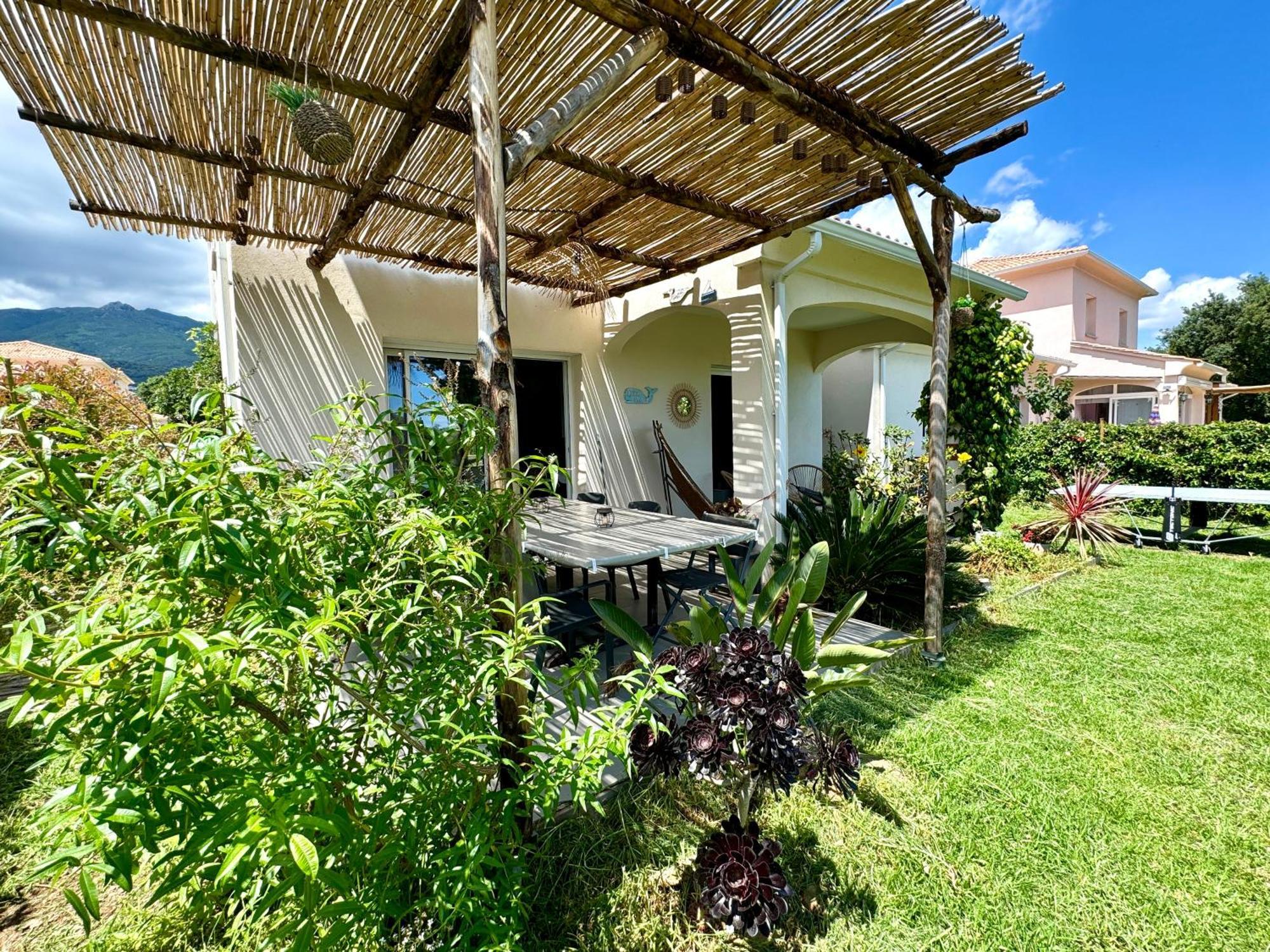 Jolie Maison Borgo Trois Chambres Trois Salles De Bain Bagian luar foto